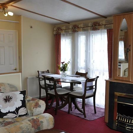 Caravan 8 Berth With Private Fishing Lincoln Exterior photo