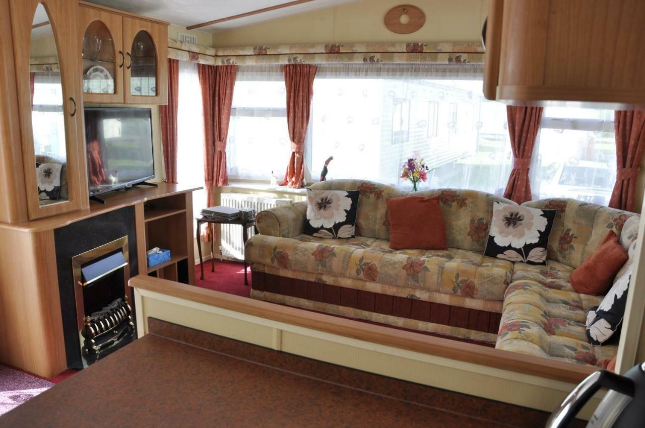 Caravan 8 Berth With Private Fishing Lincoln Exterior photo